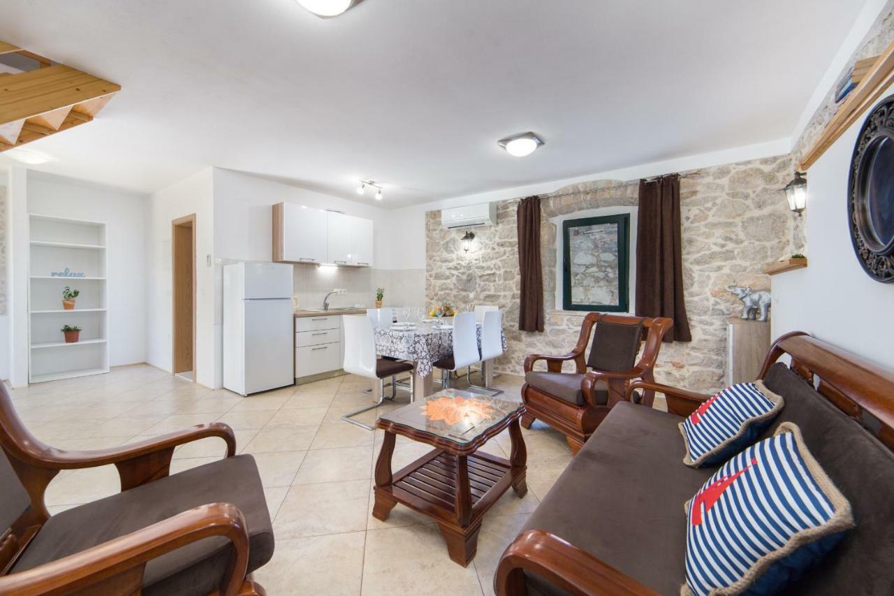 Ana Apartments บลัตเซ ภายนอก รูปภาพ