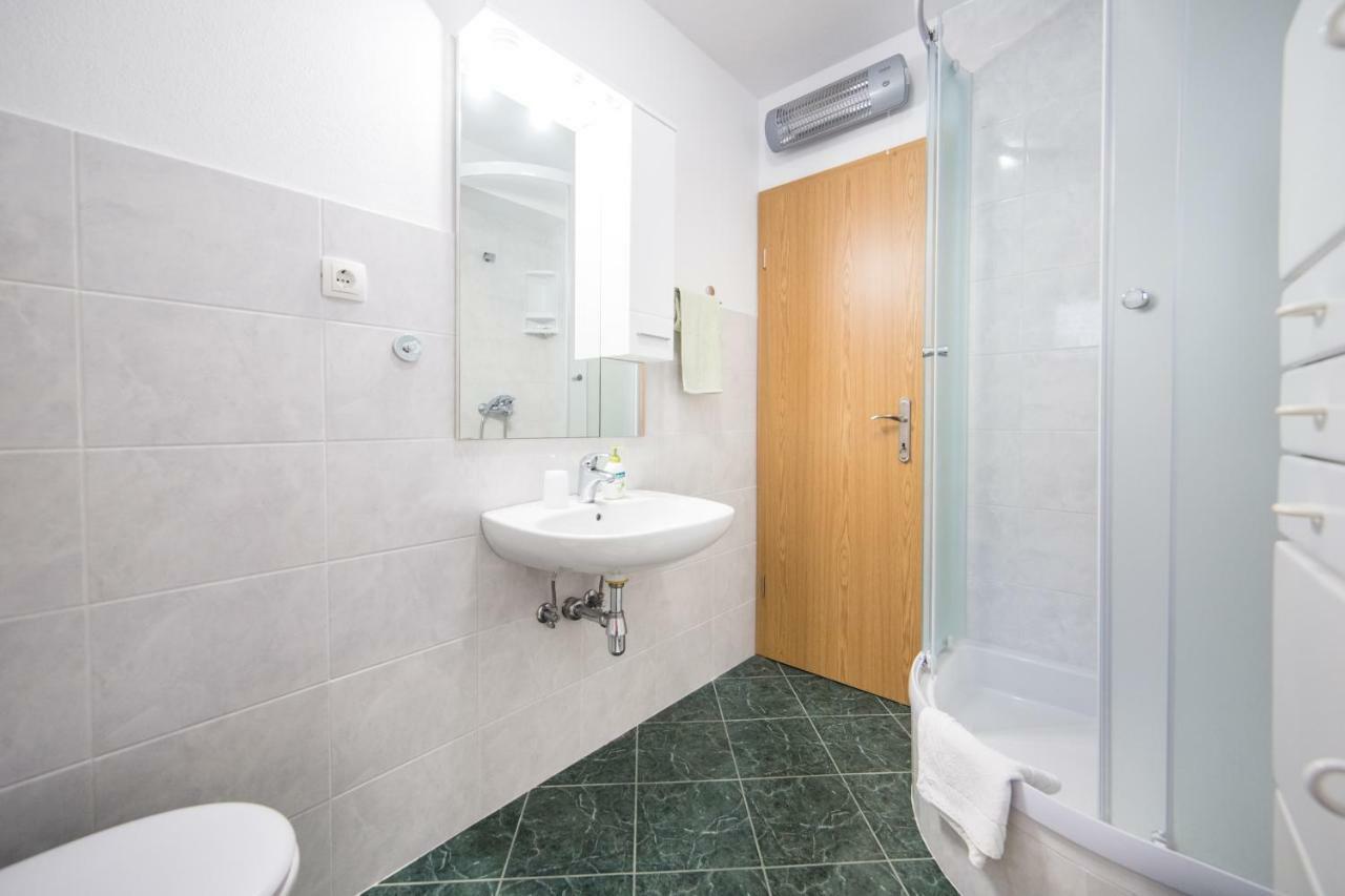 Ana Apartments บลัตเซ ภายนอก รูปภาพ