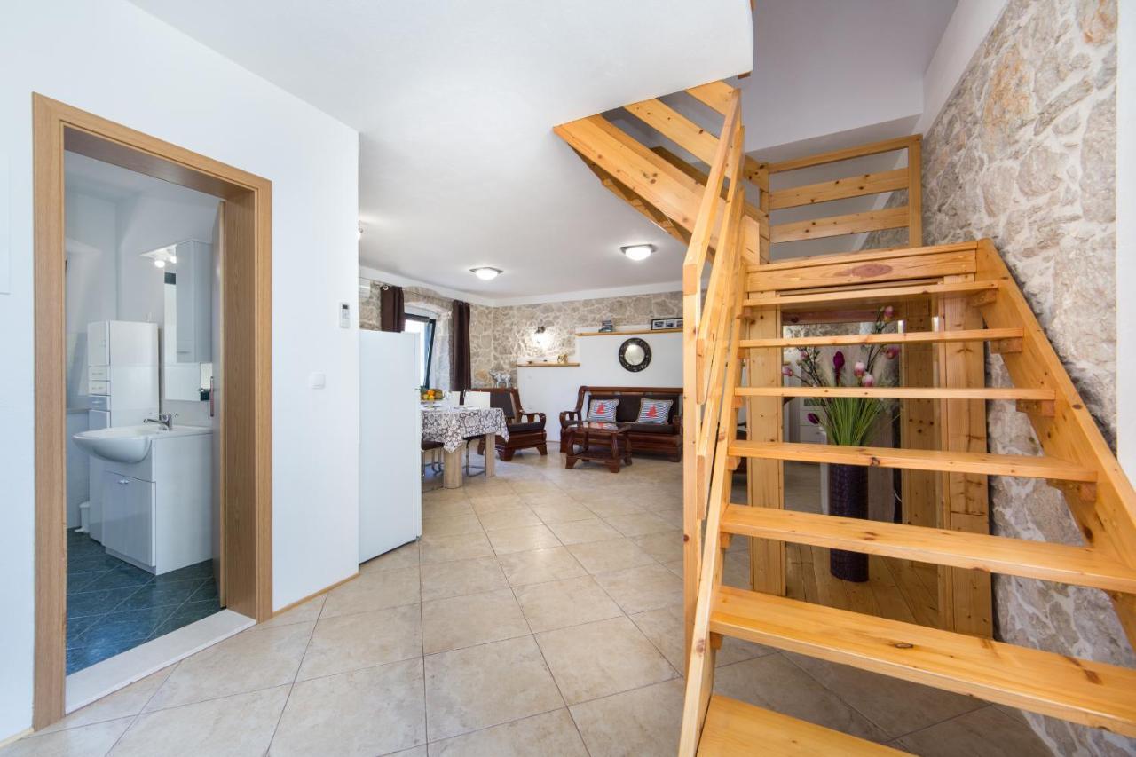 Ana Apartments บลัตเซ ภายนอก รูปภาพ